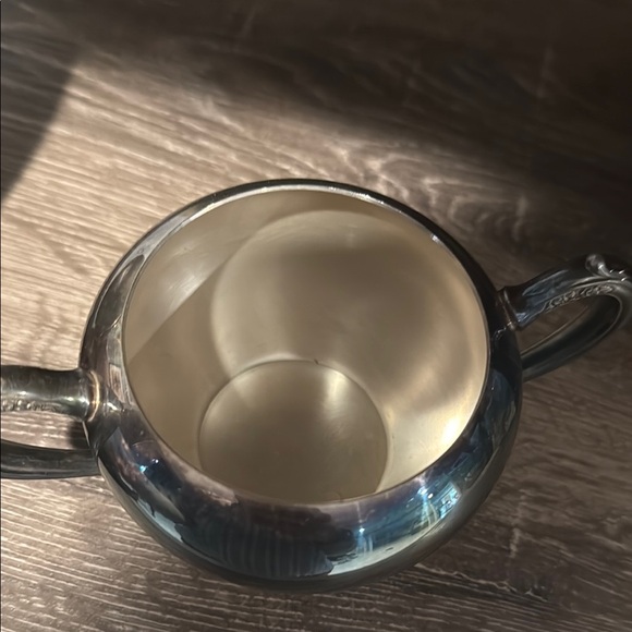 Elegant Vintage Silver Sugar Bowl with Lid - Picture 3 of 4